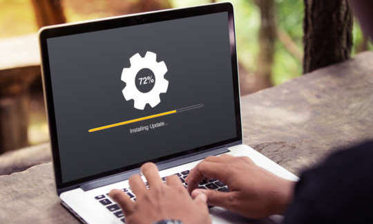 Update, Software Aktualisierung, Wartung, PC Reparatur - East & Young Solutions,in, Regensburg, Nürnberg